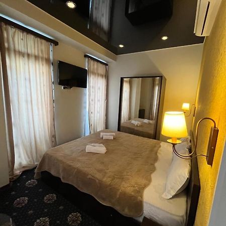 Hotel New Royal Tbilisi Ngoại thất bức ảnh