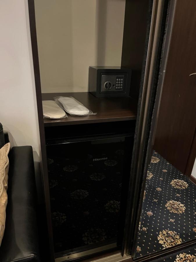 Hotel New Royal Tbilisi Ngoại thất bức ảnh