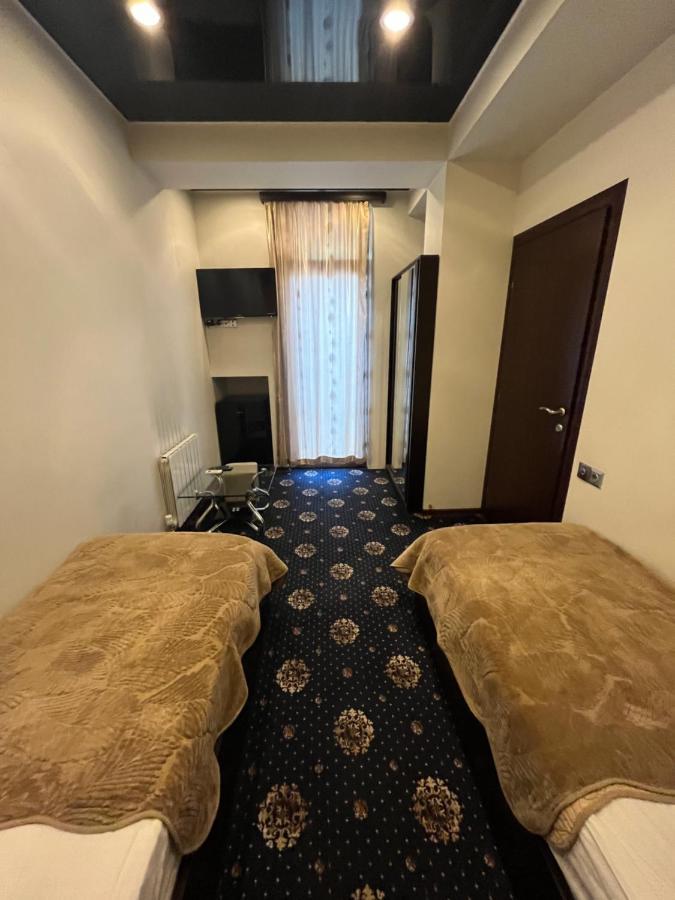 Hotel New Royal Tbilisi Ngoại thất bức ảnh