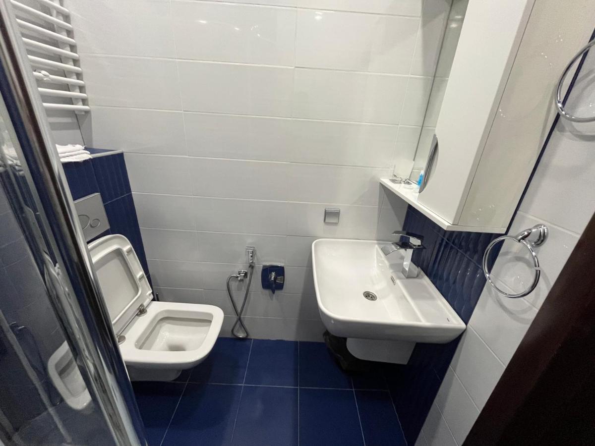Hotel New Royal Tbilisi Ngoại thất bức ảnh