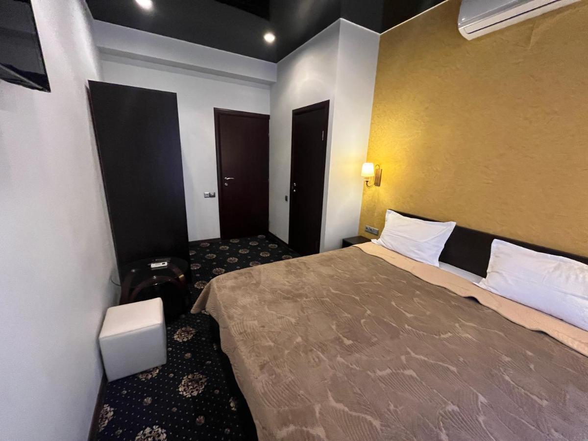 Hotel New Royal Tbilisi Ngoại thất bức ảnh