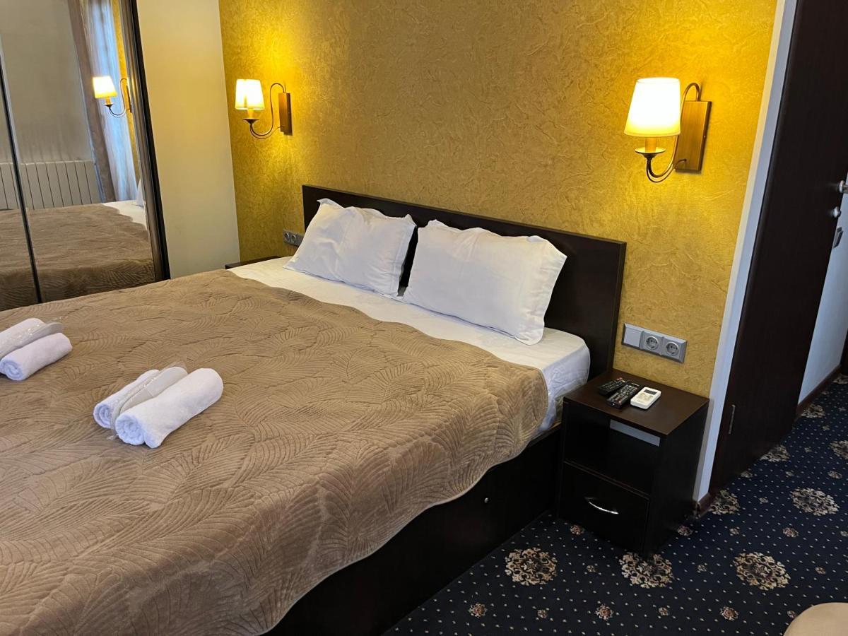 Hotel New Royal Tbilisi Ngoại thất bức ảnh
