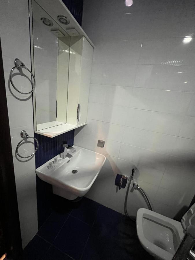 Hotel New Royal Tbilisi Ngoại thất bức ảnh