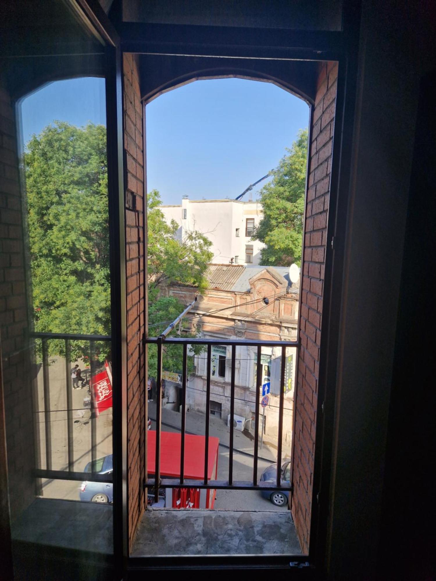 Hotel New Royal Tbilisi Ngoại thất bức ảnh
